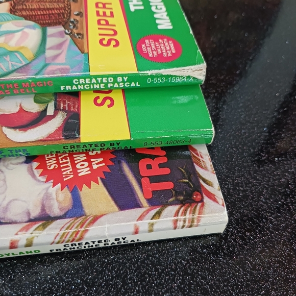 Vintage Sweet Valley Kids Christmas Books by Francine Pascal Set of 3. - Picture 2 of 4